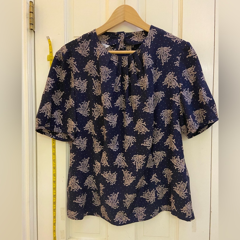 Vintage Paul Stanley 100% silk blouse in navy with print